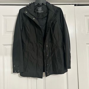 LL Bean black lined rain jacket xs like new!!!! Only worn once or twice.
